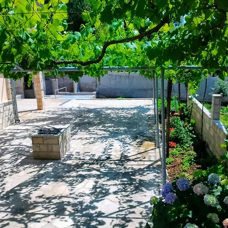 Milos 4* Trebinje